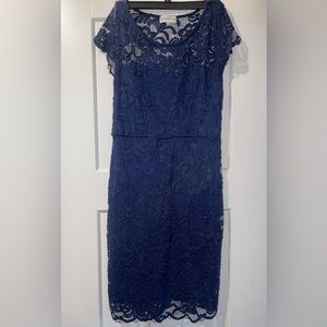 Medium navy dress